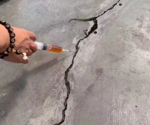 岳西混凝土裂缝修补技术详解​